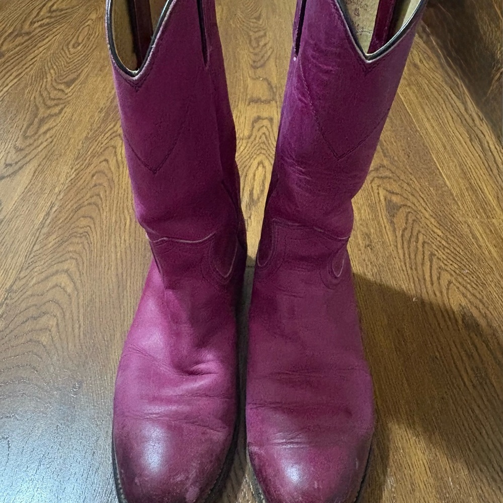 Justin Boots Women's Magenta Heeled Boots